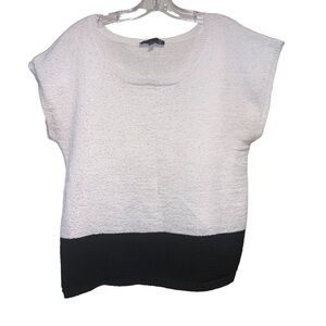 Black and White Short Sleeve Sleeve Knit Sweater